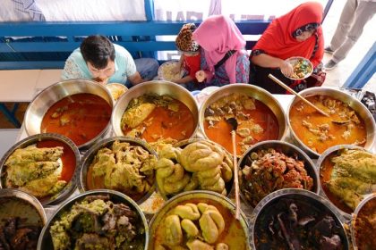 10 street food terfavorit di indonesia versi warga lokal