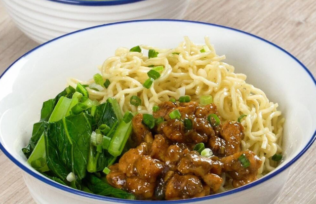 mie ayam hidangan merakyat ang tak pernah lekang oleh waktu